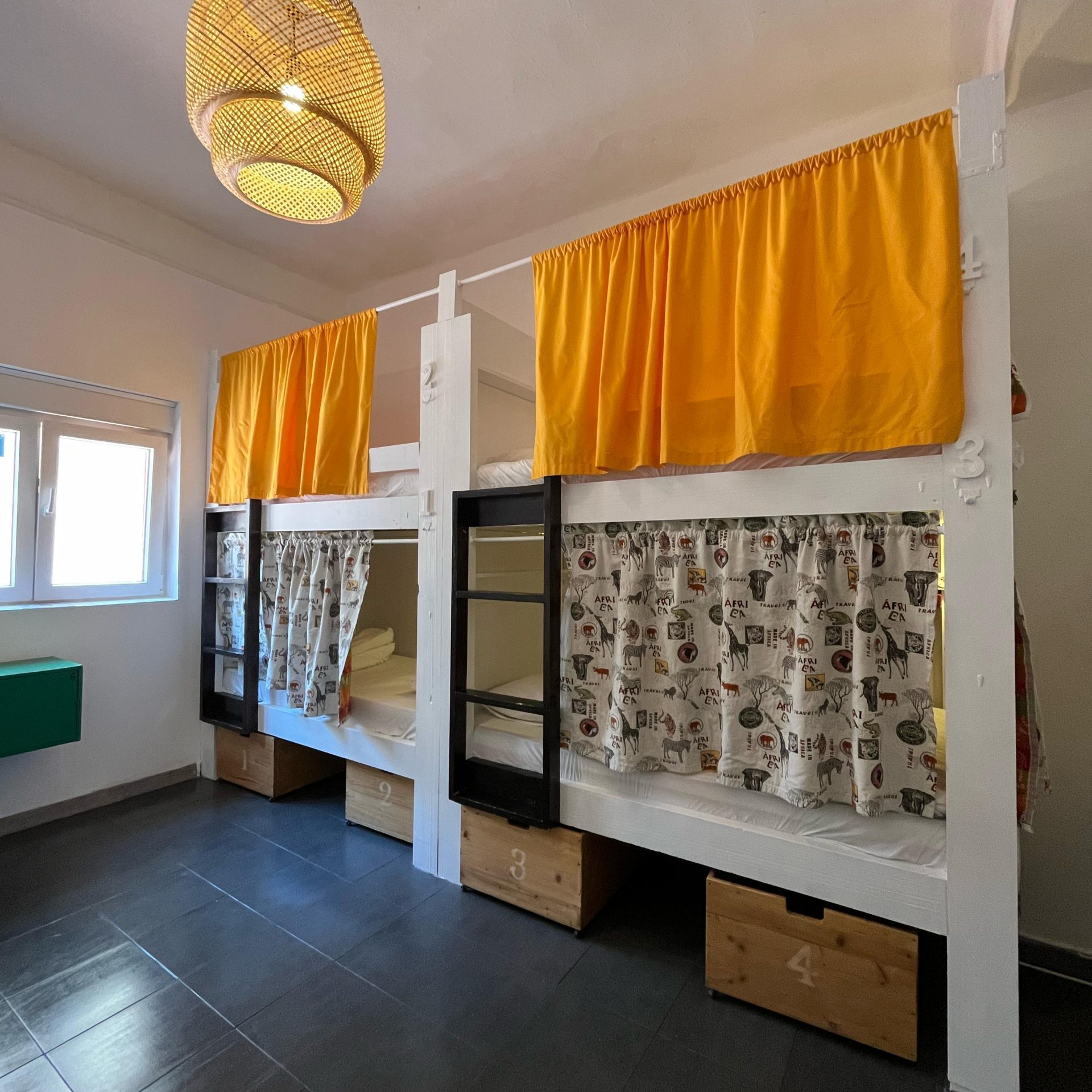 Salitre 6 bed mixed dorm